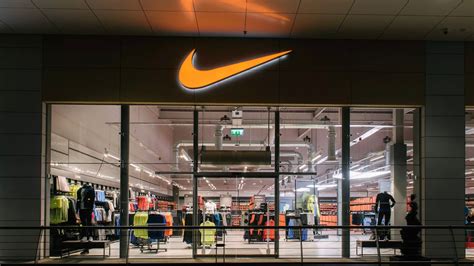 nike direct sales